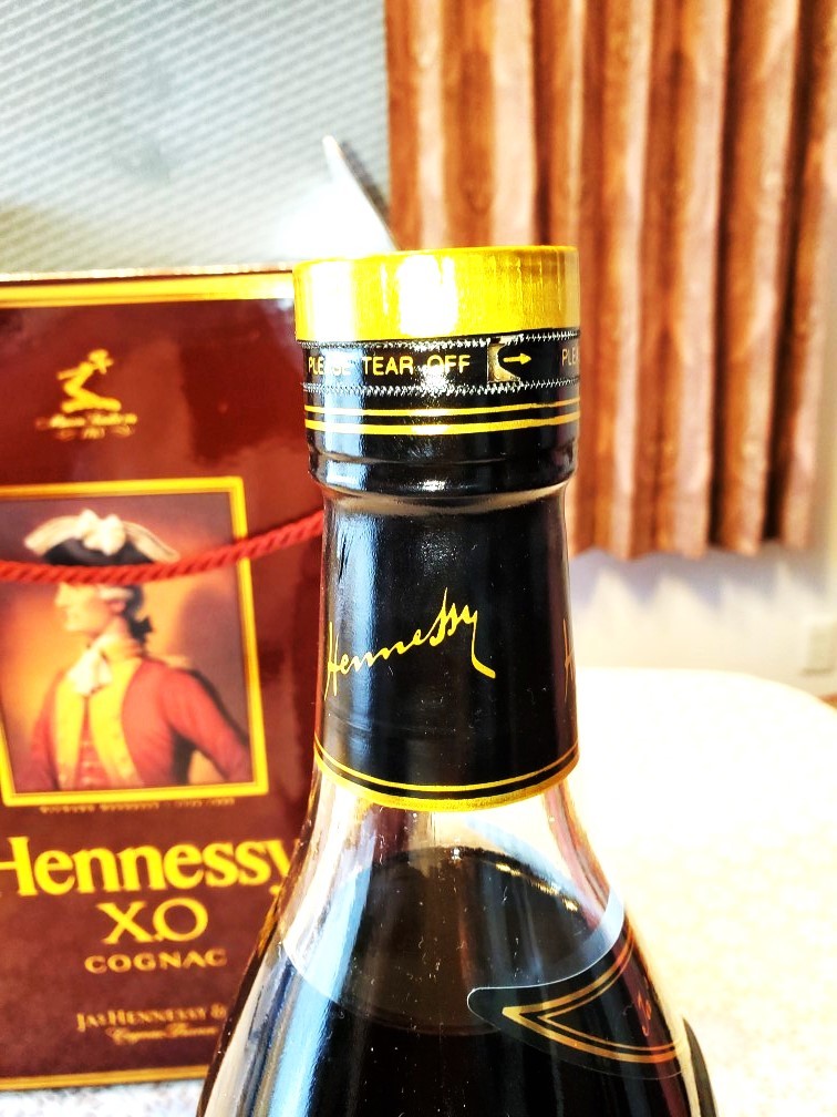 未開栓】Hennessy X.O 金キャップ COGNAC 未開栓】Hennessy XO 700ml