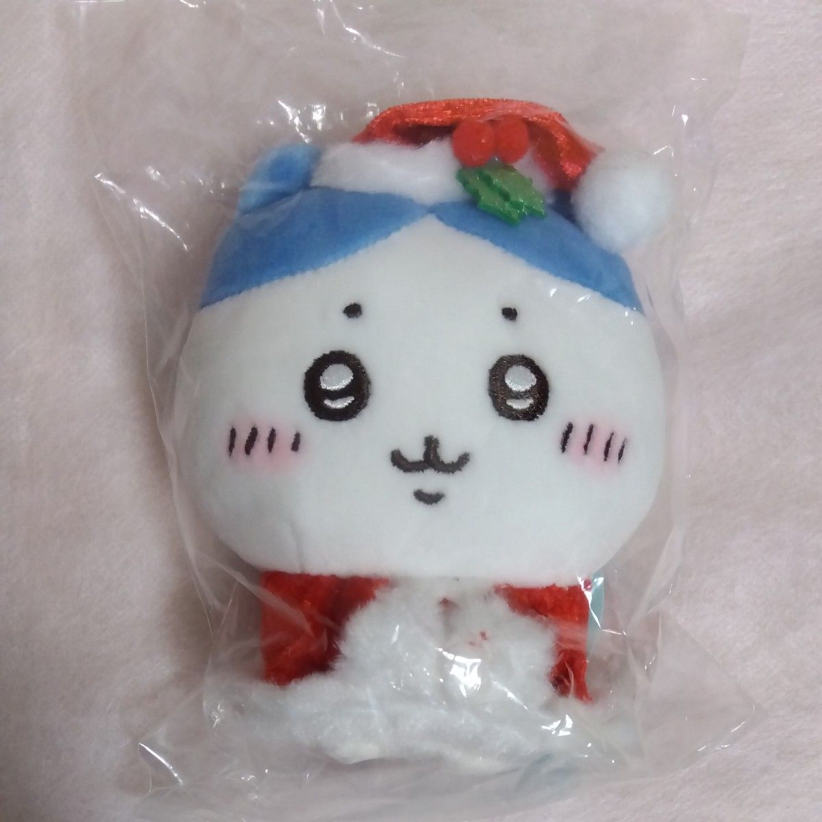 ちいかわ ハチワレ サンタさんだ 持ちますマスコット ぬいぐるみ
