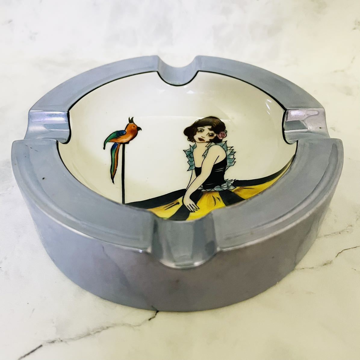 オールドノリタケアールデコレディ ラスター彩ピントレー小物入れ