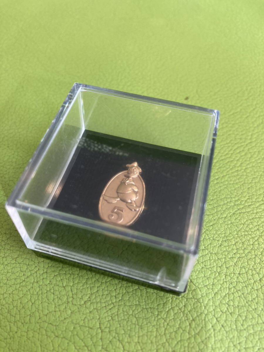 即決 レア【非売品】ディズニー キャスト 勤続記念 1年 ミッキー 5年