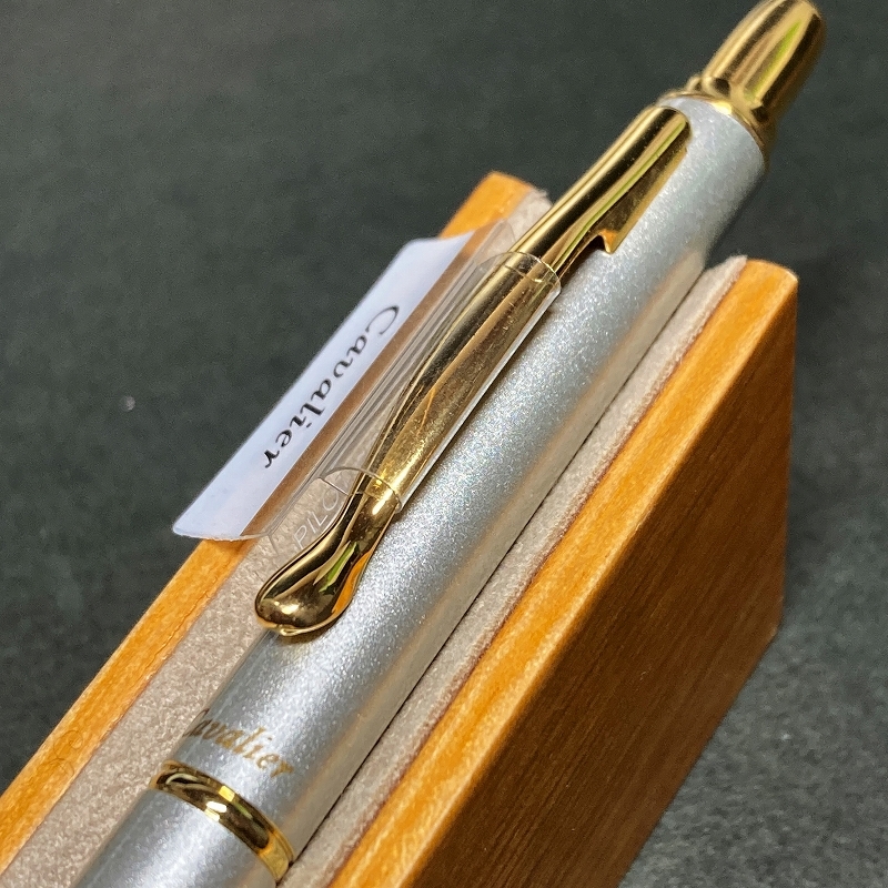 送料無料 未使用 廃盤 パイロット 旧カヴァリエ シャープペンシル