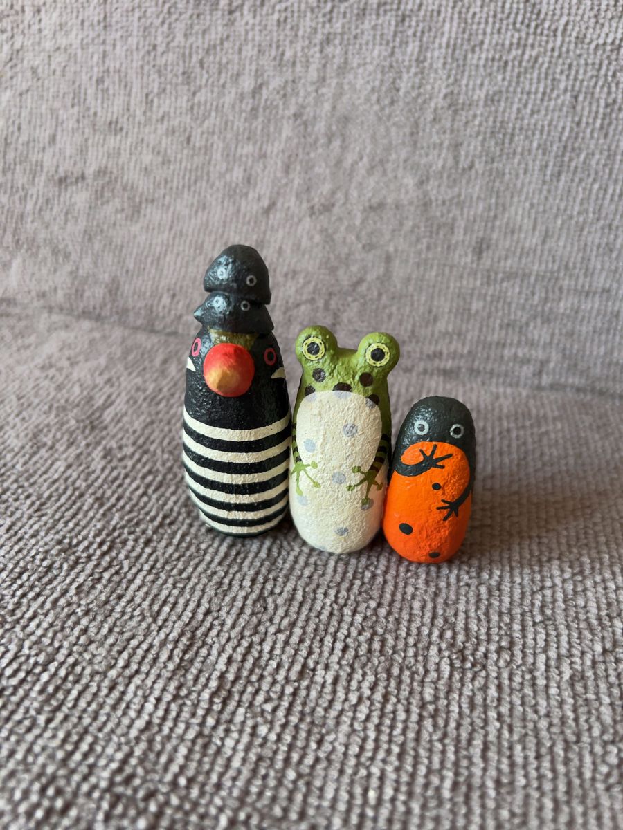 岸本ウラチ 漆喰人形 ヤンバルクイナ オキナワイシカワガエル