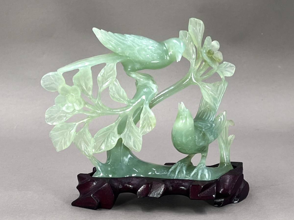 中国美術 天然石 翡翠 玉石細密彫刻 麒麟 置物 台付 唐物 中国古玩 中国