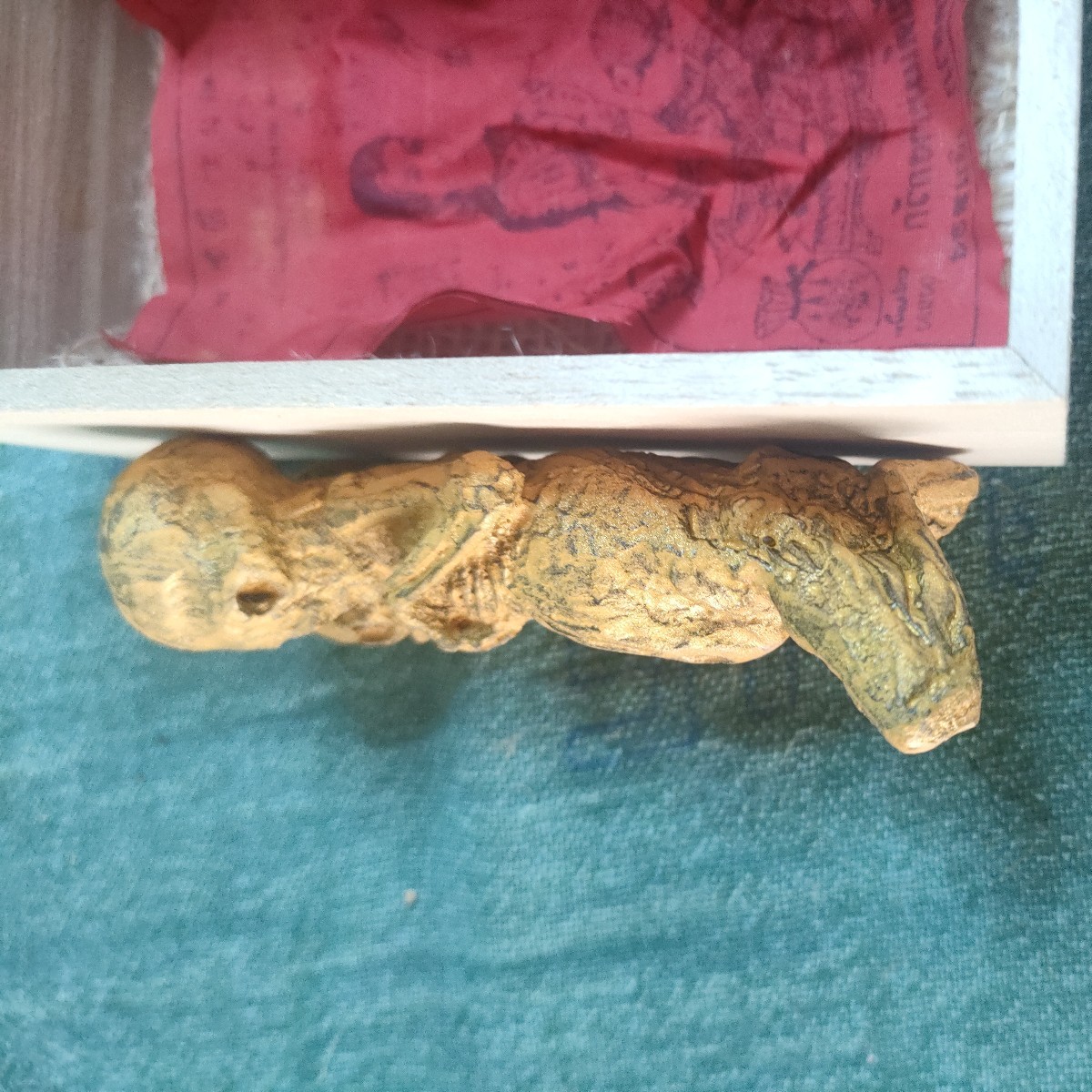 Yahoo!オークション - クマントーン ルッククロック プラクルアン お守