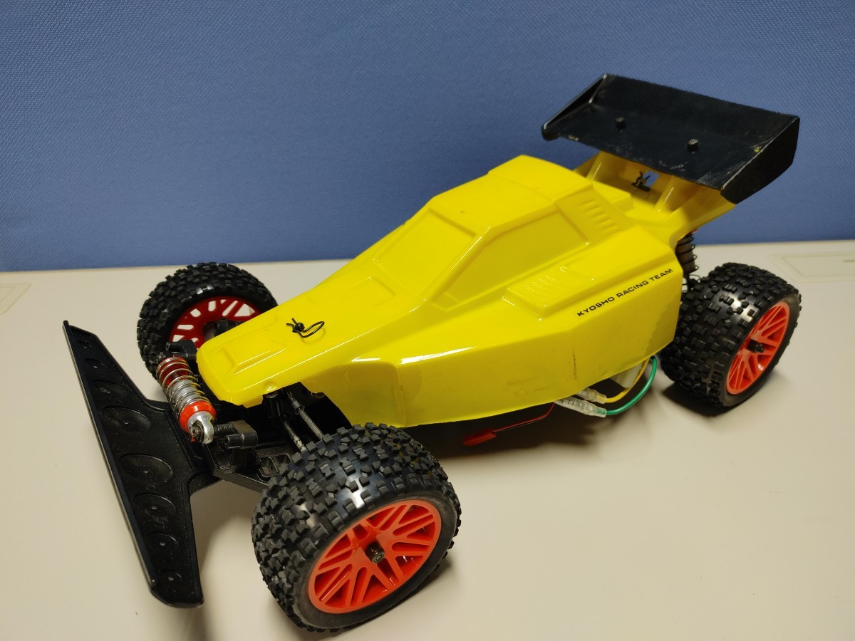 京商 バーンズ4WD 未走行 京商 バーンズ4WD 未走行 京商 バーンズ4WD