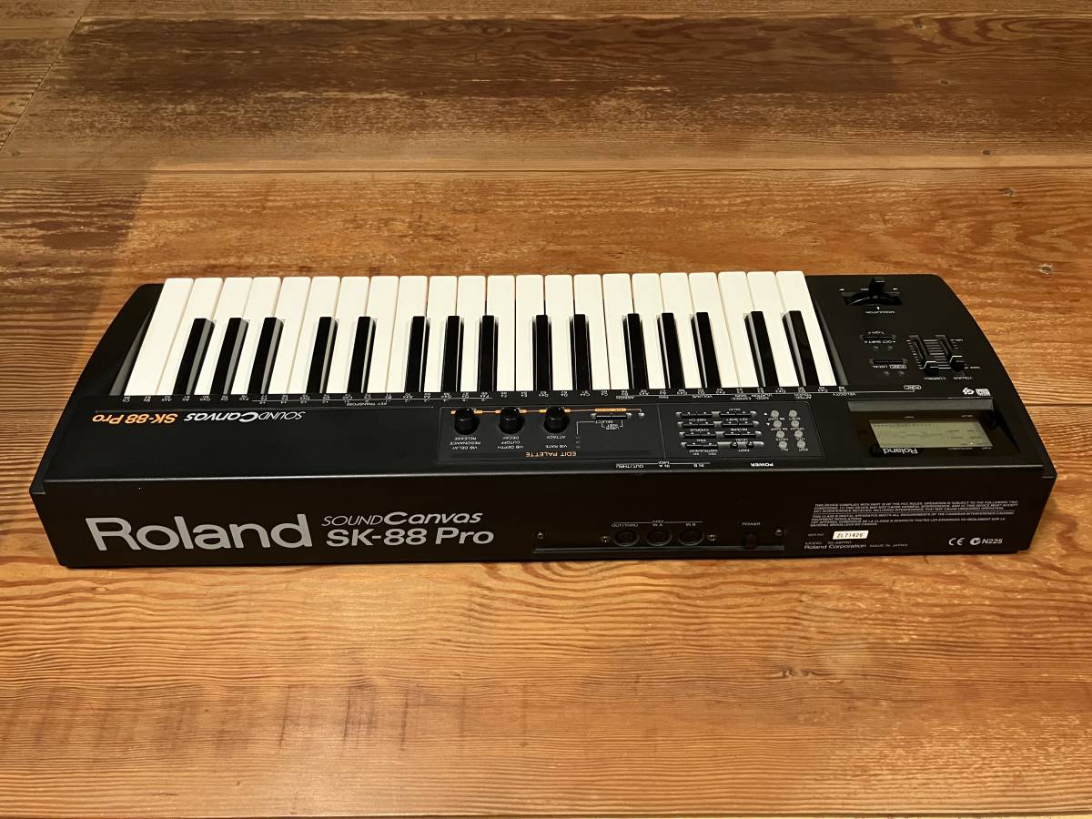 Roland SK-88 Pro キーボード付きMIDI音源
