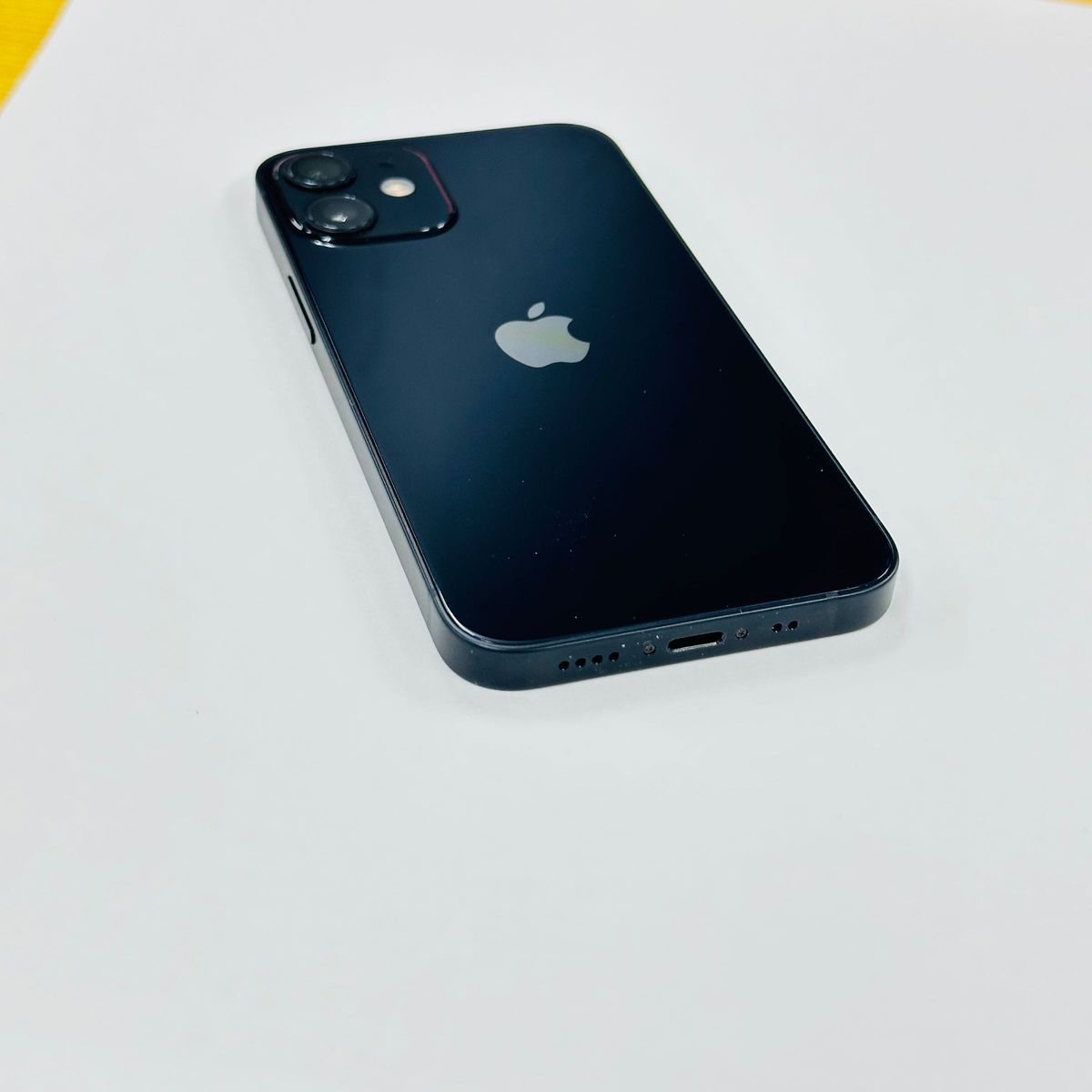 Apple Iphone 12 Mini 64GB ブラック バッテリー100% SIM フリー ほぼ