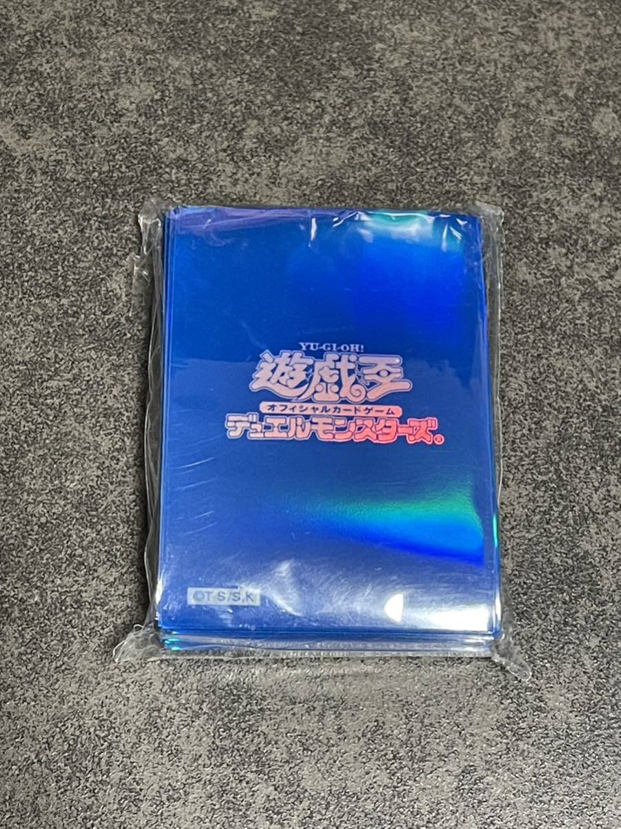 遊戯王 初期ロゴ メタリックブルー 青スリーブ55枚 遊戯王 初期ロゴ