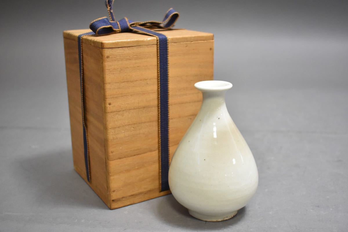 李朝 白磁 徳利 74朝鮮美術 李朝 白磁徳利 朝鮮美術 李朝 白磁