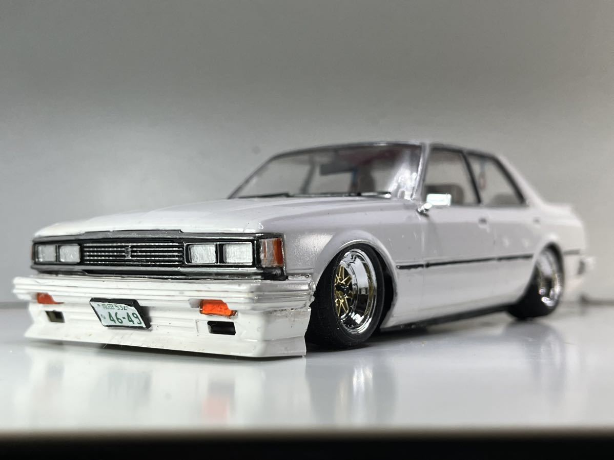 1/24プラモデル GX51クレスタ ハの字シャコタン タイヤまわり