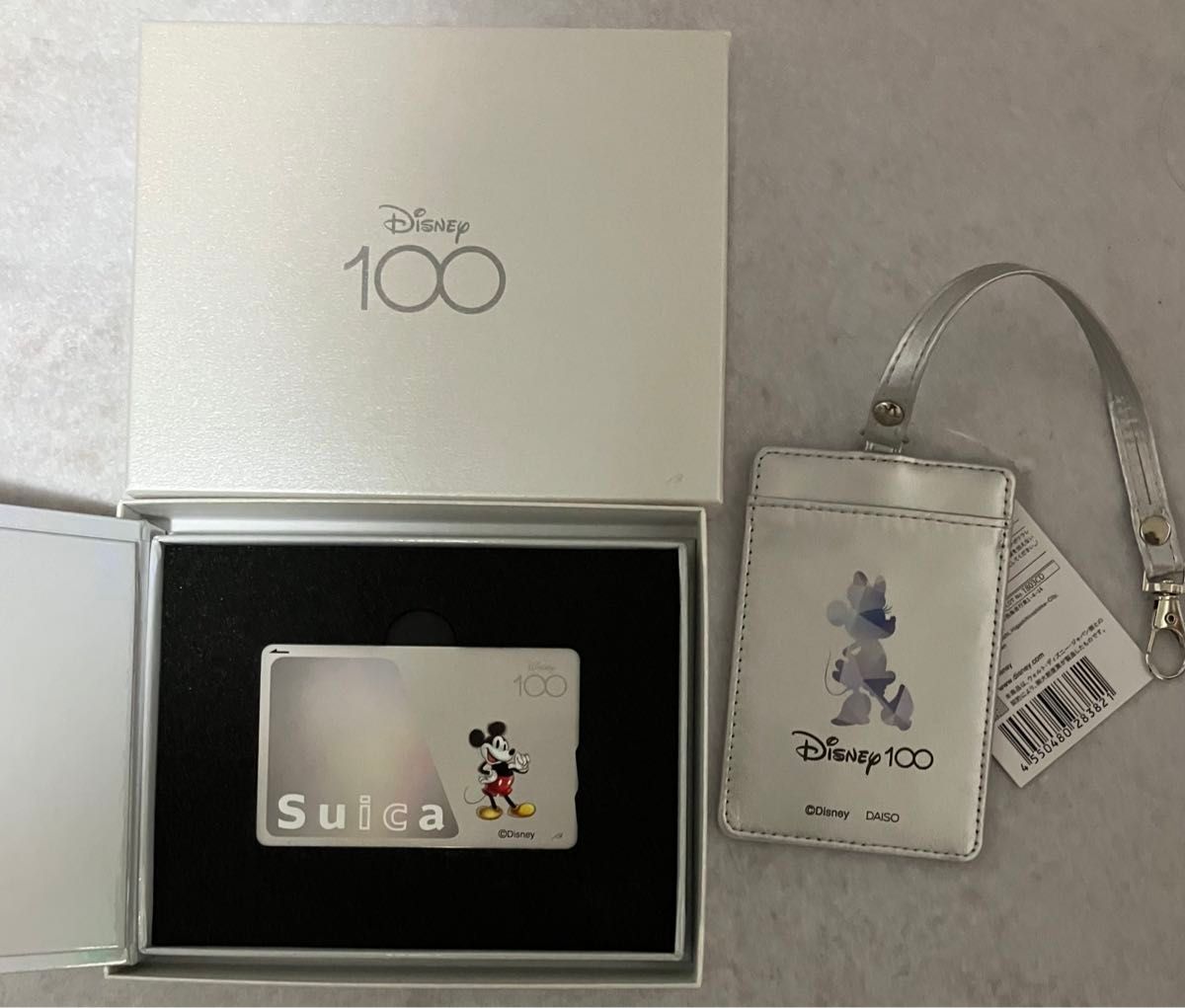 Disney100＞記念Suica（カード＆収納ボックス「ミッキーマウス