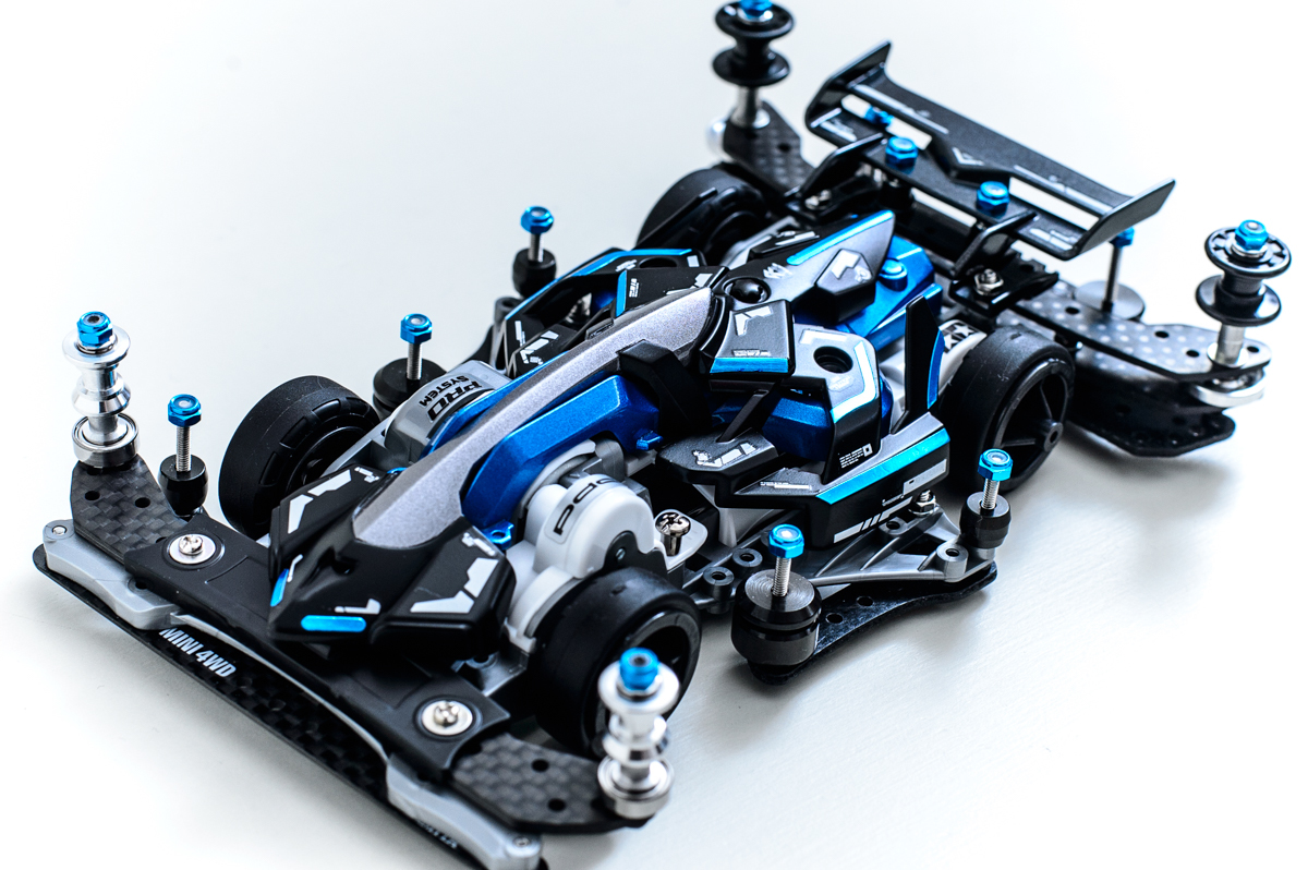 入門にも◎ミニ四駆完成品カスタムマッハフレームB-MAXシルバーブルー