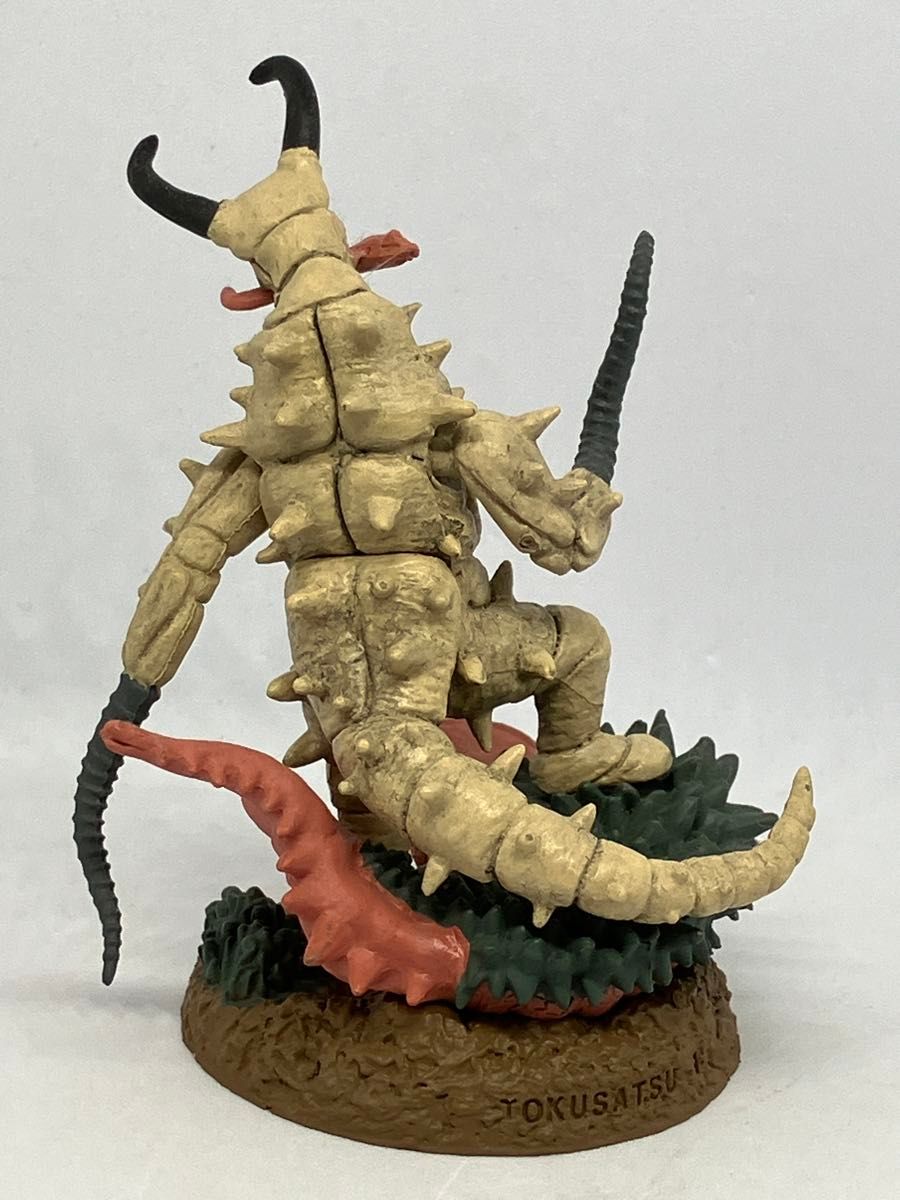 二大怪獣フィギュア(グドン＆ツインテール) 「帰ってきたウルトラマン