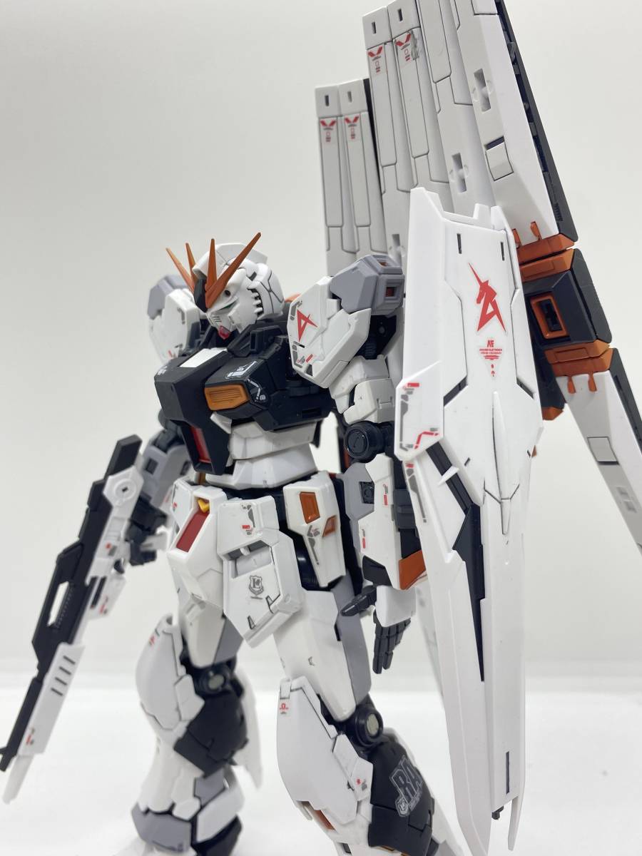 m*r様 RG νガンダム全塗装 完成品 【公式通販】