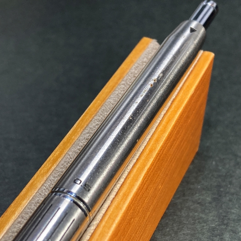 送料無料 USED 廃盤筆記具 PILOT(パイロット) 2+1 蝕刻 エッジング 多