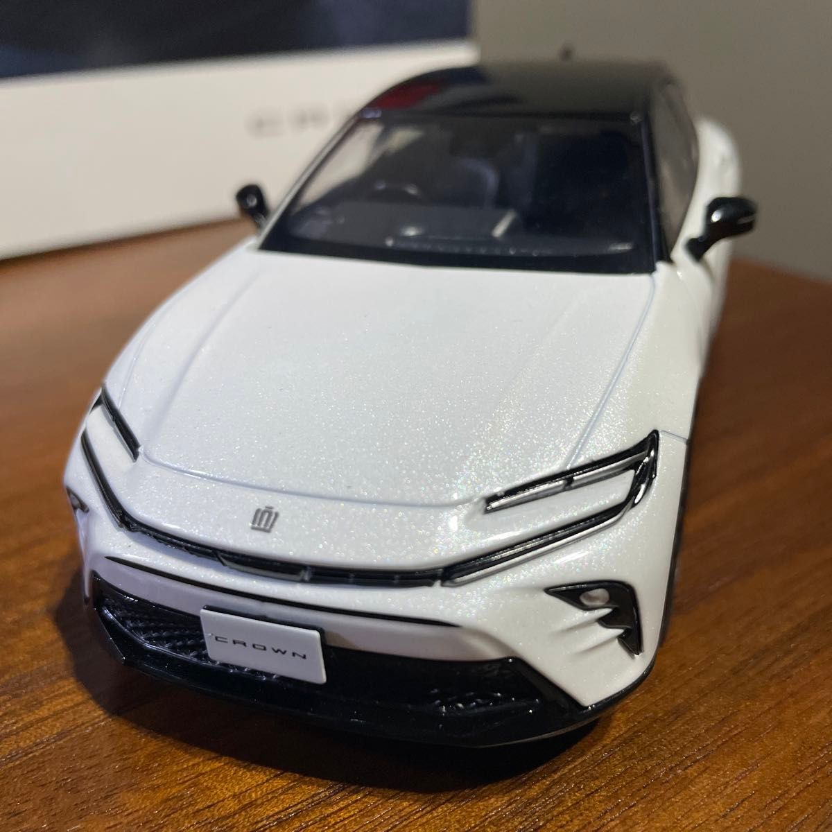 クラウンスポーツHEV カラーサンプル 非売品ミニカー 1/30スケール