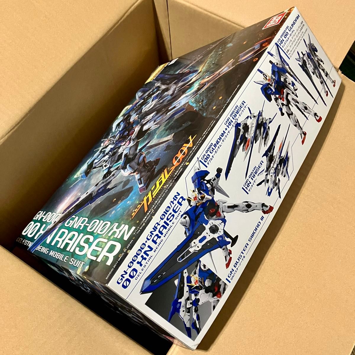 箱傷み有り プラモデル バンダイ 1/100 GN-0000+GNR-010/XN ダブルオｰ