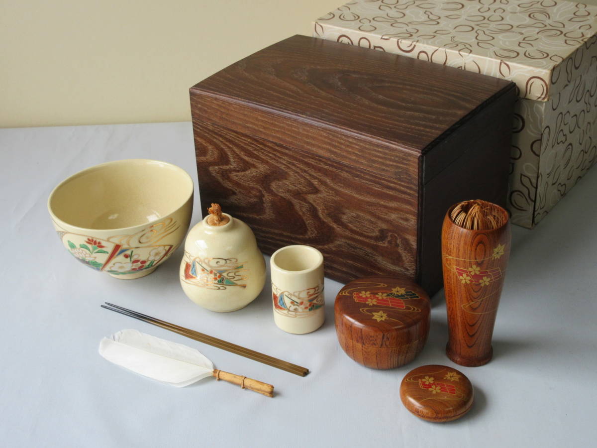 Yahoo!オークション - 指物師「仙水 正之」造【桑 利休茶箱 10点揃い