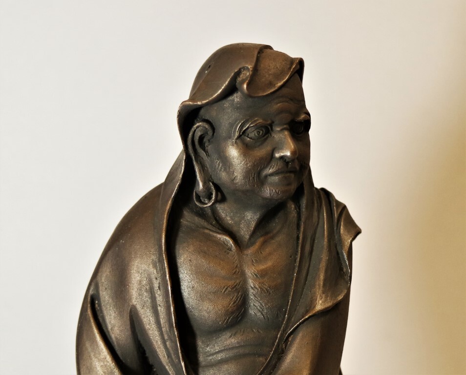 銅製 達磨像 払子を手にした達磨 鋳銅製 達磨像 払子を手にした達磨 鋳