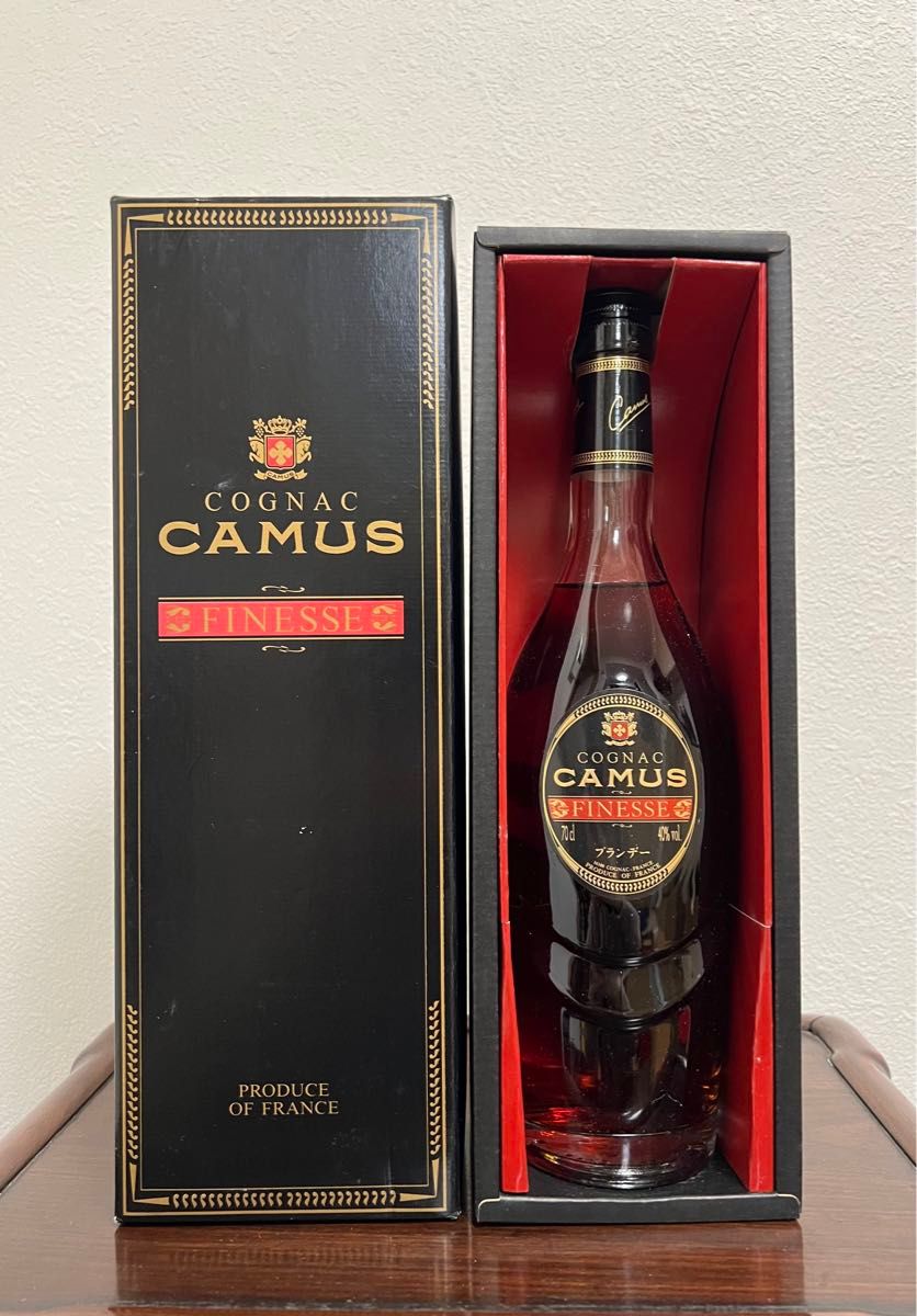 未開栓】古酒CAMUS Cognac Baccarat 2000ギフトボックス 古酒CAMUS