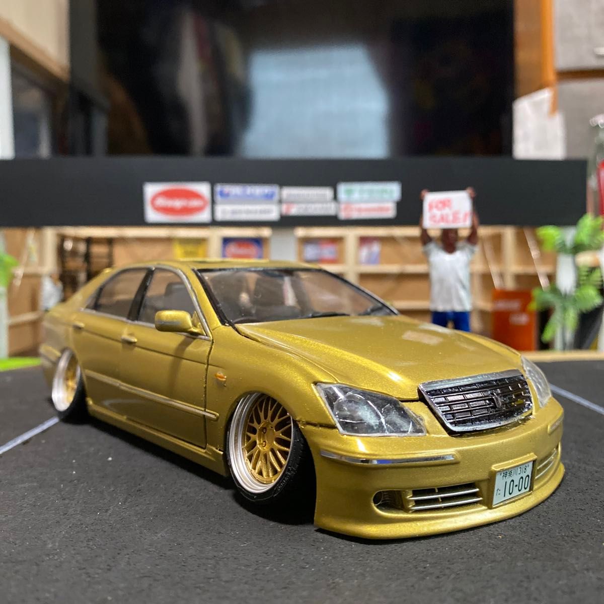 開閉ギミック付きモードパルファム180クラウン改 プラモデル完成品