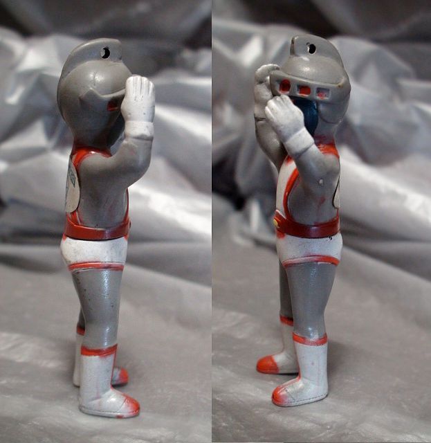 Yahoo!オークション - シルバー仮面 ② 当時物 タカトク 怪獣ヒーロー