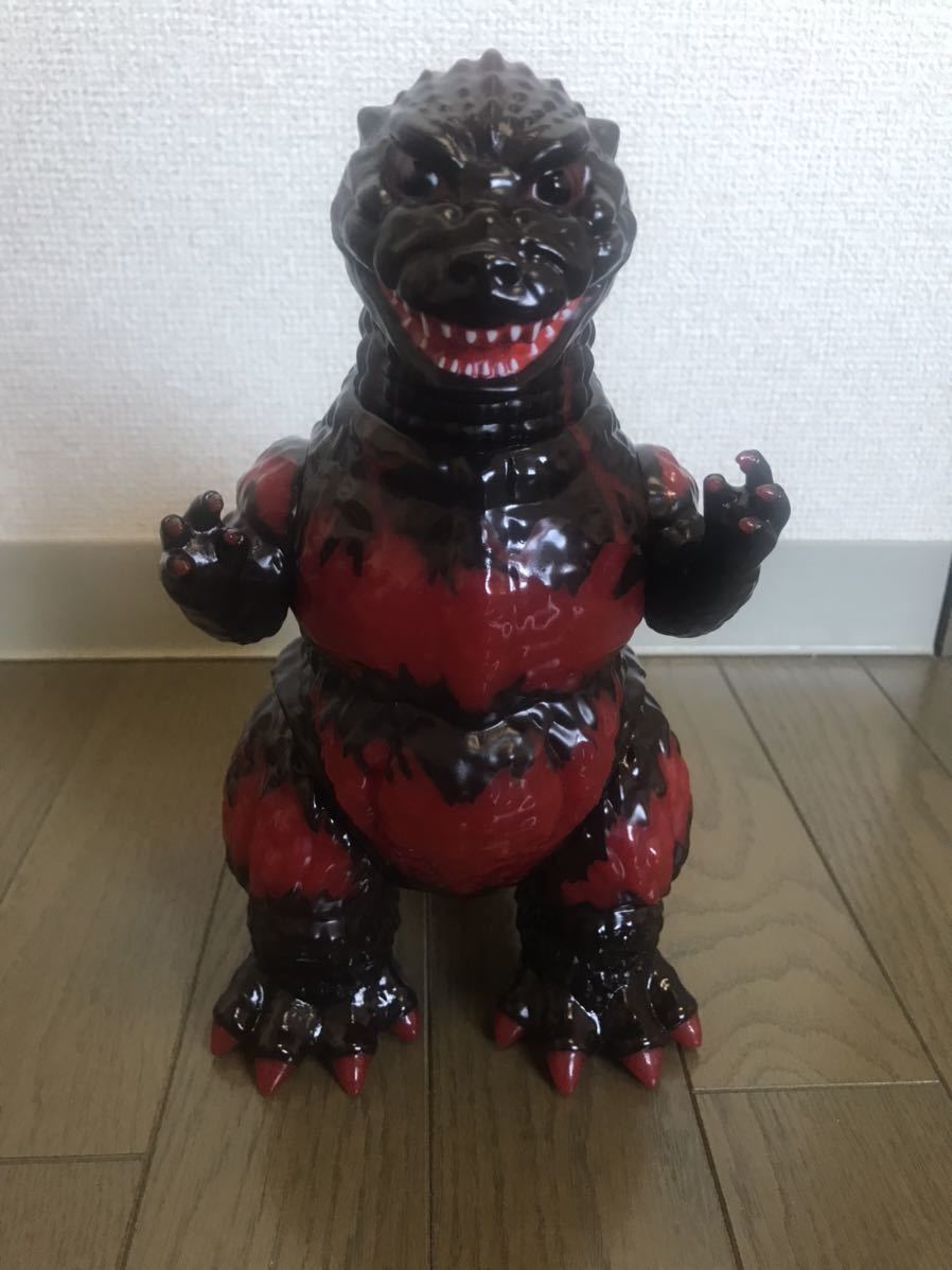 Yahoo!オークション - MEDICOMTOY 安楽安作 デストロイア版ゴジラ 5期