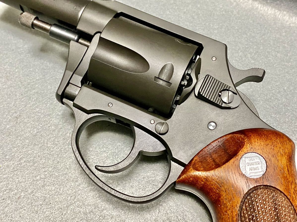 送料無料 ほぼ新品 CAW MULE CHARTER ARMS BULLDOG HW チャーター