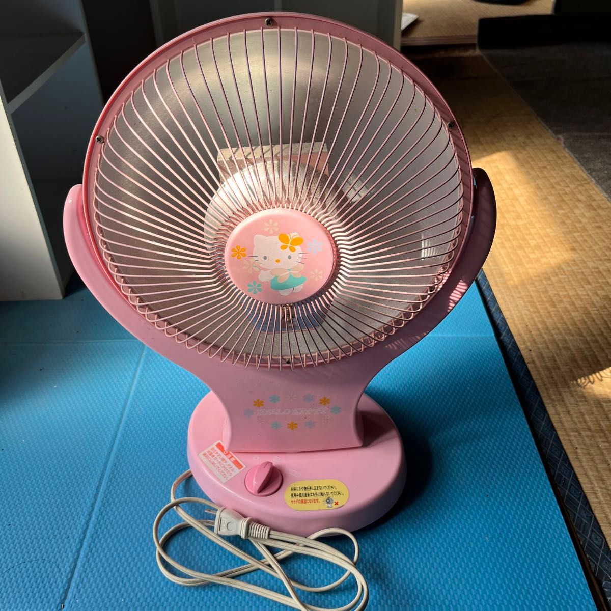 サンリオ ハローキティ ハロゲンヒーター 電気ストーブ｜Yahoo!フリマ