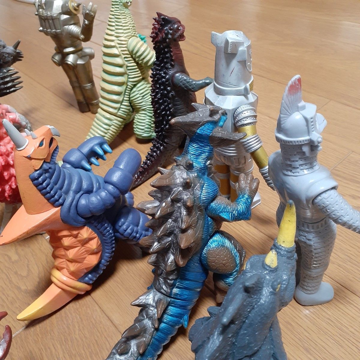 ウルトラマン 怪獣 ソフビ フィギュア 15体｜Yahoo!フリマ（旧PayPay