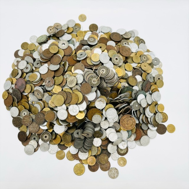 Yahoo!オークション - 日本 古銭まとめ 重量約7Kg コレクション 保管品