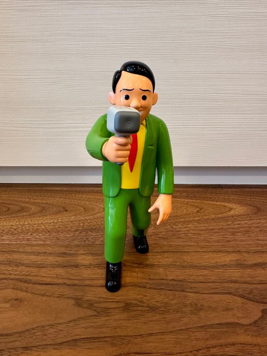 Joan Cornella の Idiotmeter と フィギュアセット Joan Cornella の