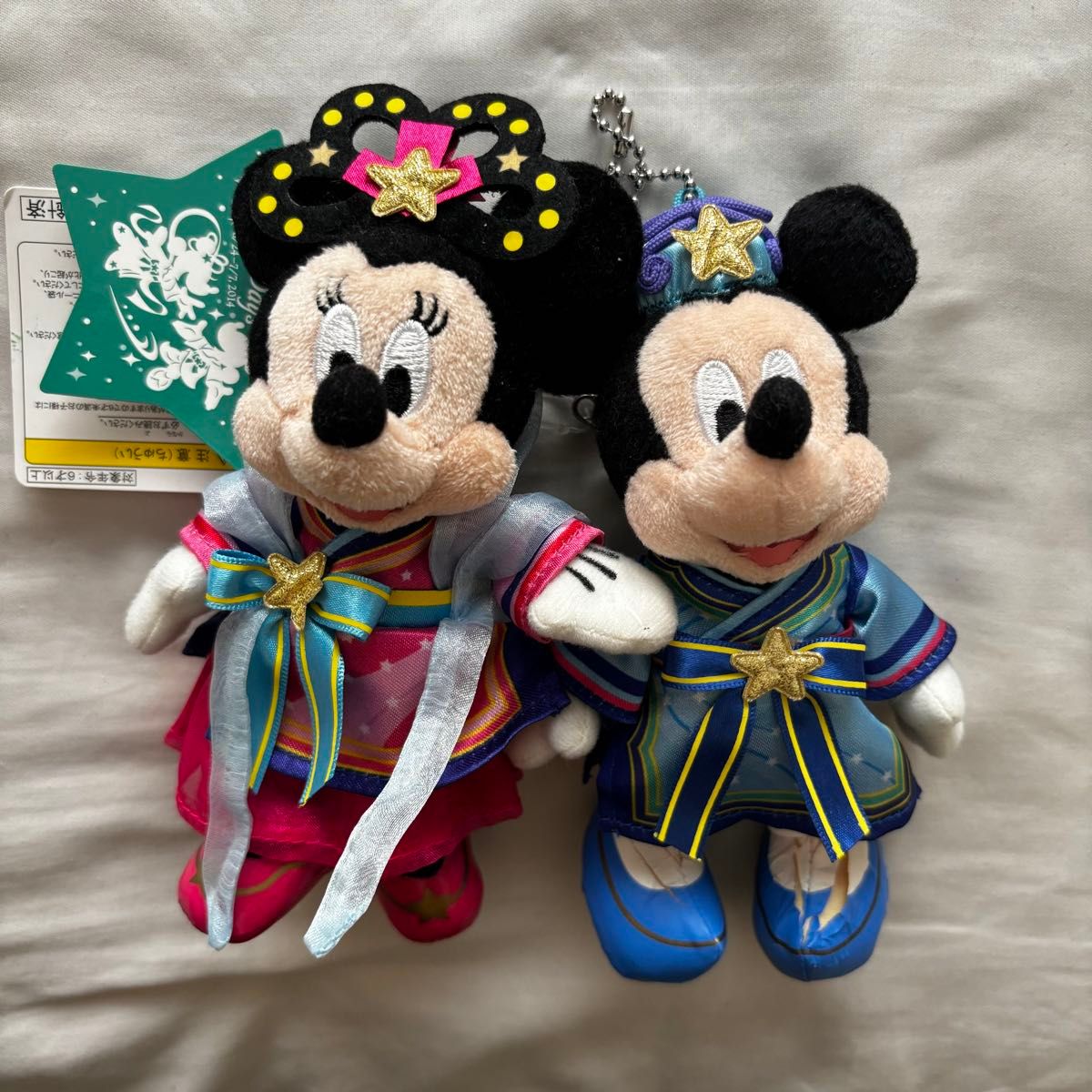 ミッキー&ミニー ぬいぐるみバッジセット『TDSプラザエントランス