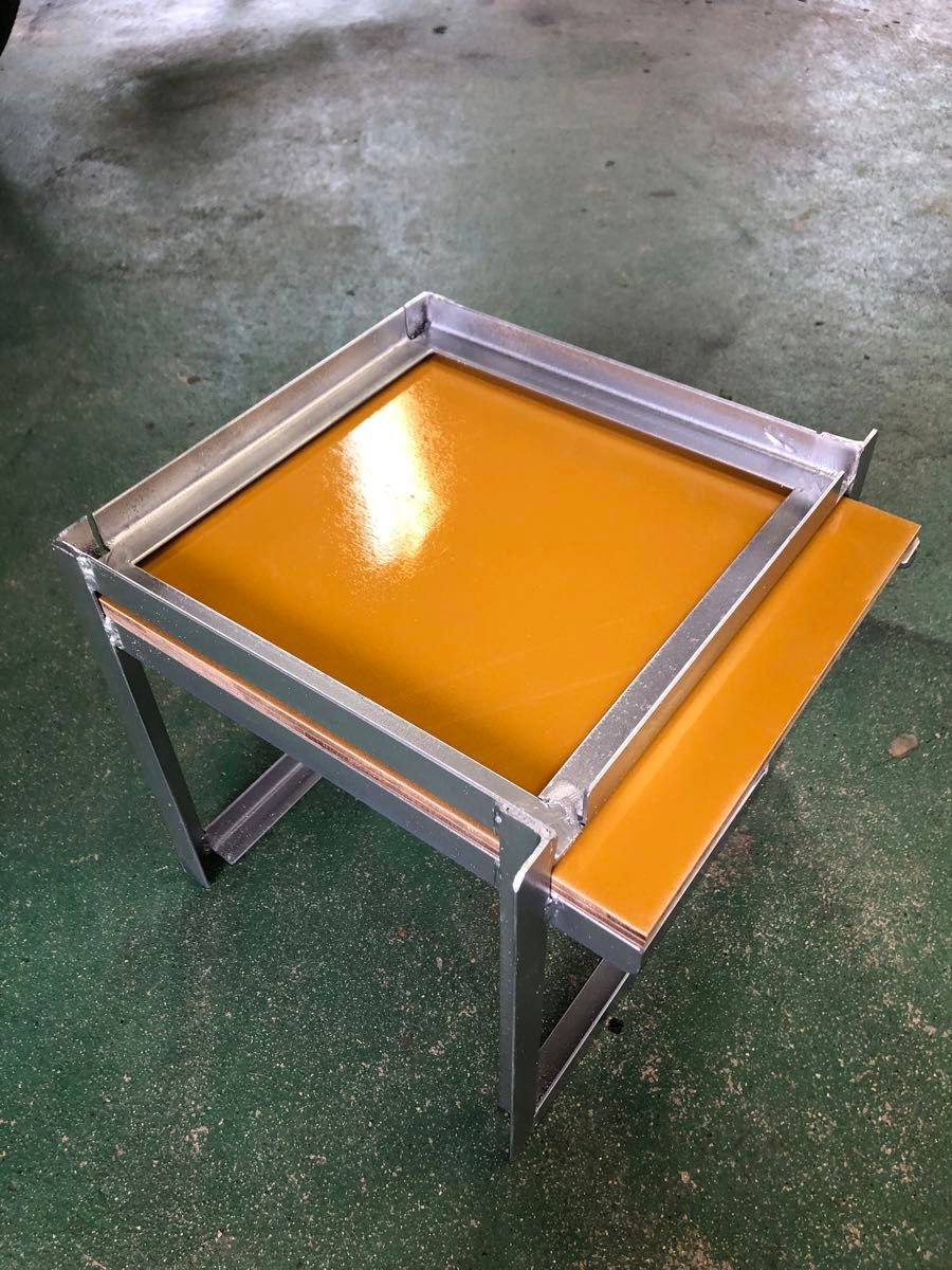 日本蜜蜂 巣箱台30cm（黒） 【公式通販】