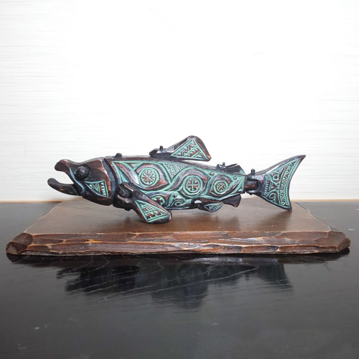 阿部紀男「鯨」アイヌ文様 セール 木彫り 丸彫り 阿部紀男「鮭」アイヌ