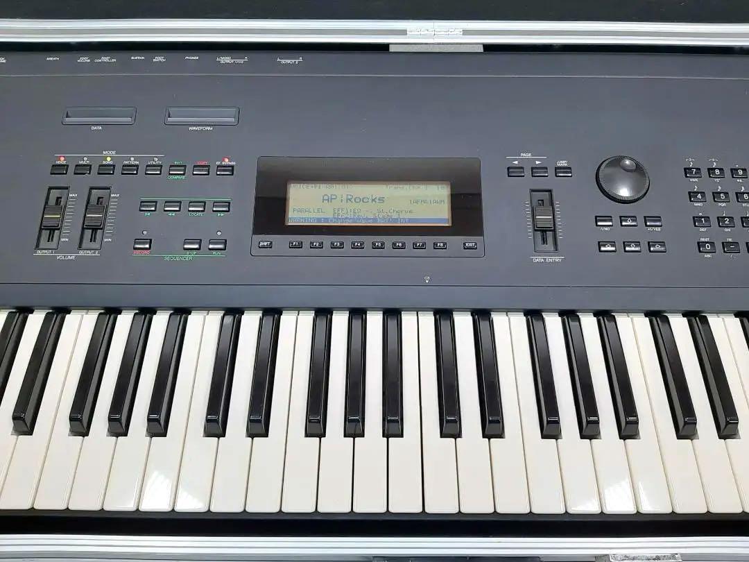 希少 YAMAHA 最高峰モデル シンセサイザー SY99 ハードケース ヤマハ