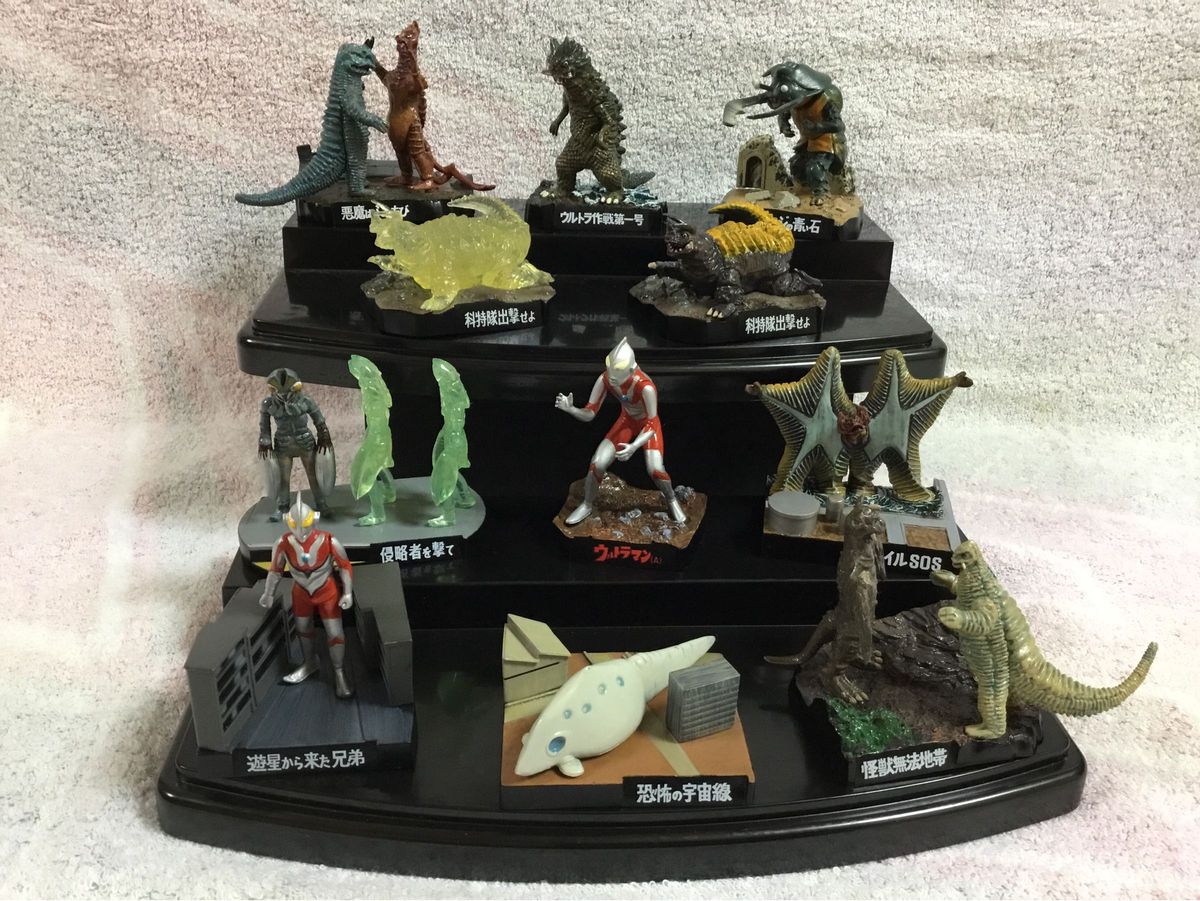 ウルトラ怪獣名鑑 初代 ウルトラマン 大量セット ウルトラ怪獣名鑑