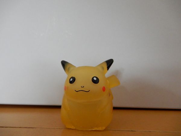 ポケモンキッズ クリア モンコレ ポケモン フィギュア カントーピカチュウ