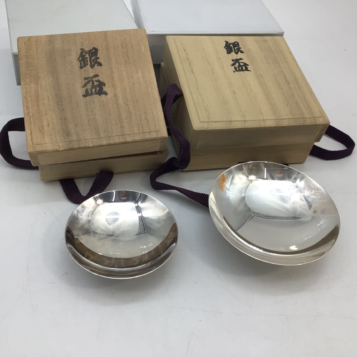 レトロな純銀製の三重杯 (刻印 純銀) 202g レトロな純銀製の三重杯