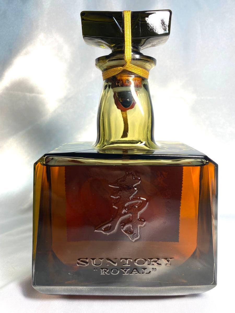 ☆古酒 SUNTORY（サントリー） ローヤル 干支ボトル 亥歳 1995年 陶器