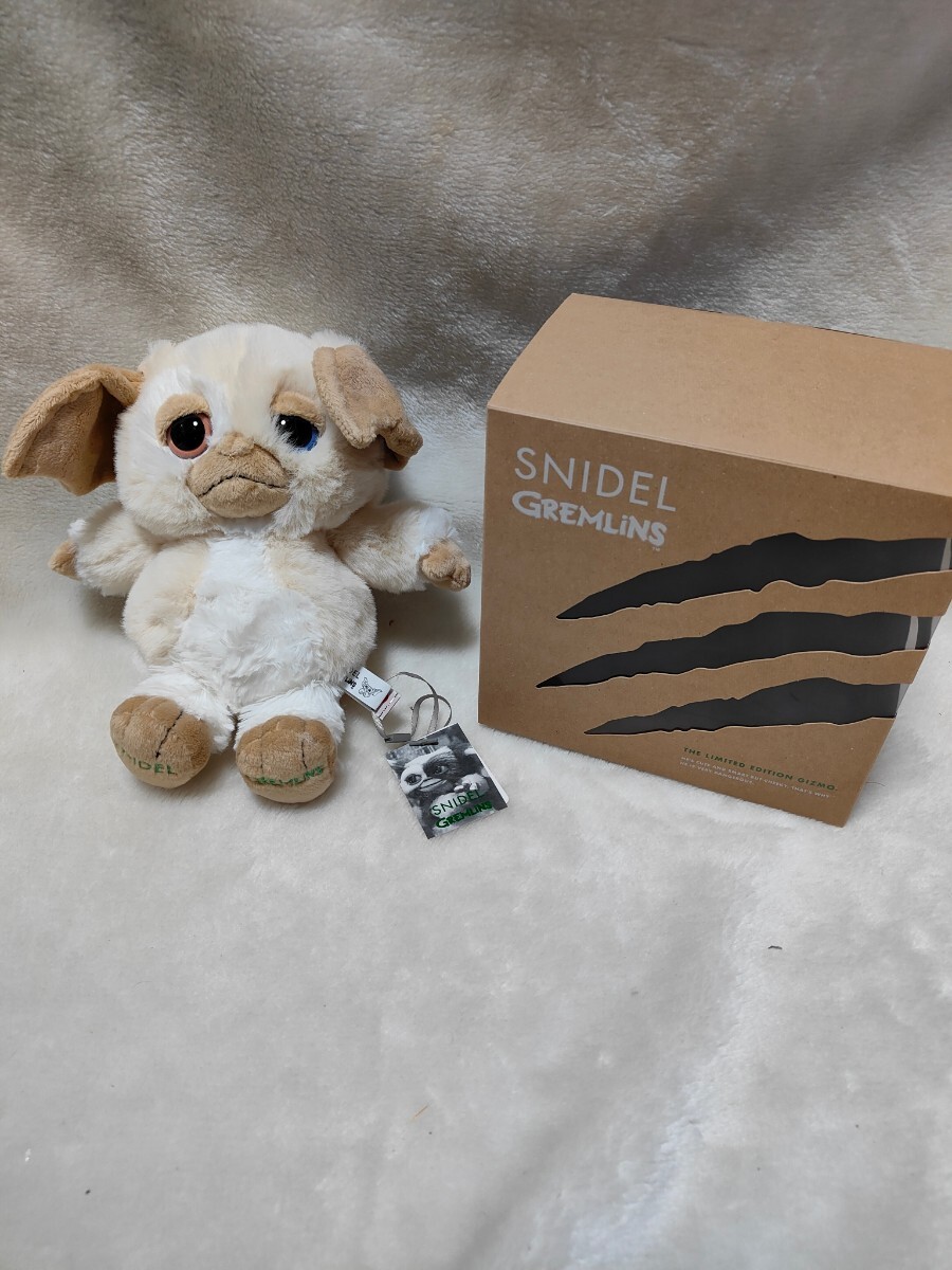 SNIDEL GREMLINS オッドアイギズモぬいぐるみ
