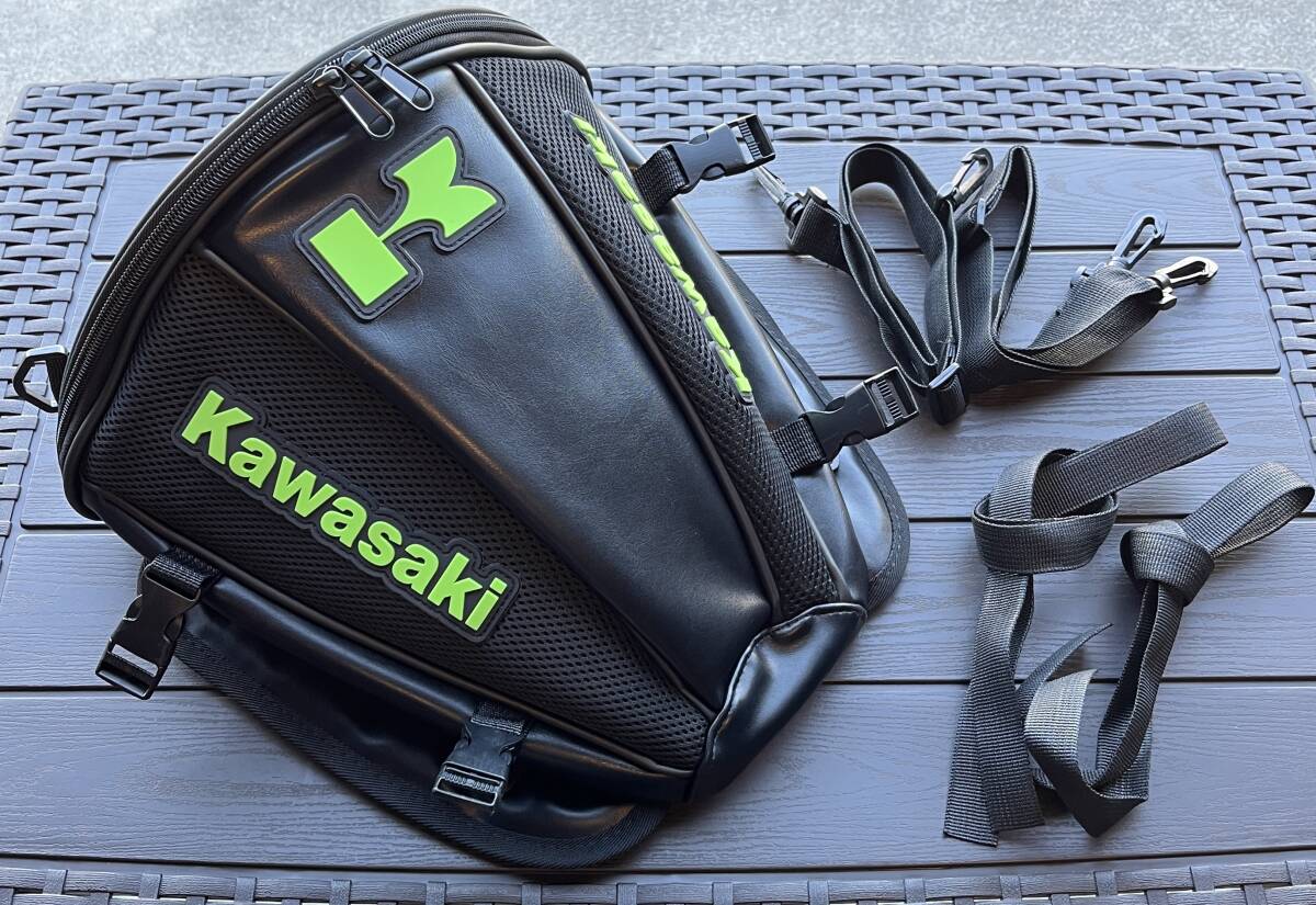 10562 人気です！追加再出品現品限り！ハンガリー発行未使用小型シート