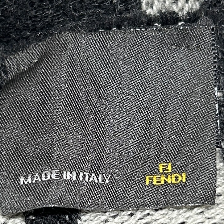 正規品 FENDI フリンジFFランダムズッカ柄リバーシブルウールマフラー