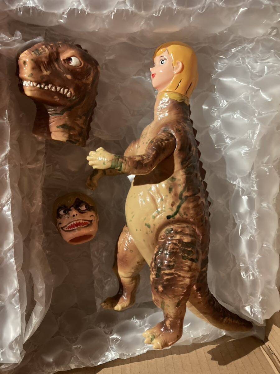 Yahoo!オークション - しきはるみ 貸本 恐龍娘 まんだらけ ソフビ ゴジ