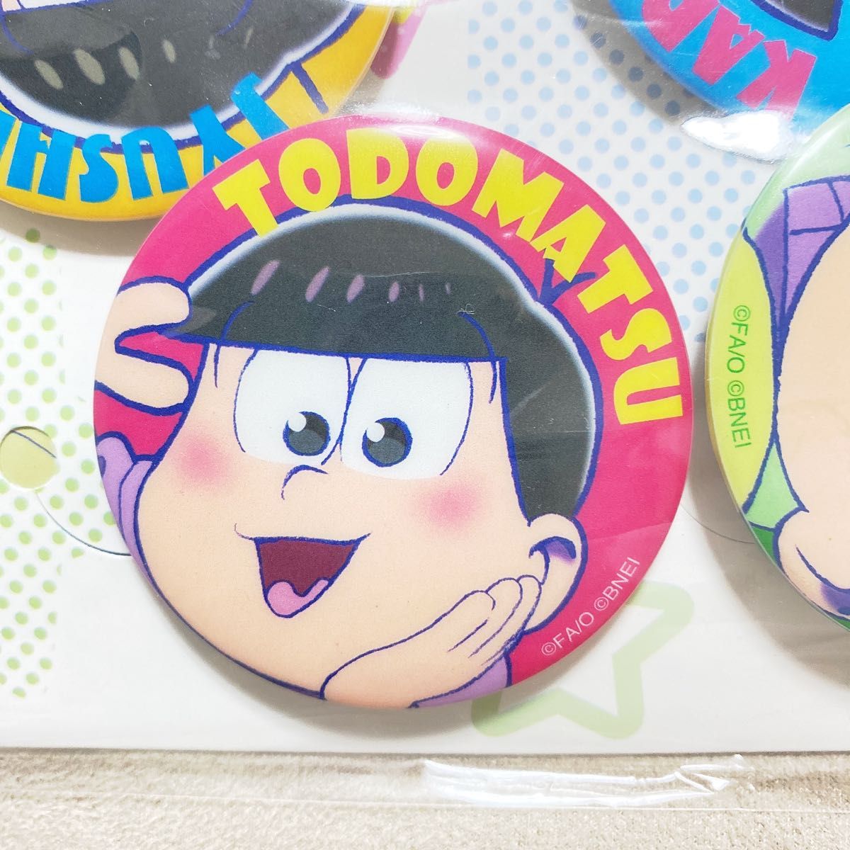 おそ松さん 缶バッジセット 限定 カラ松 チョロ松 一松 十四松 トド松