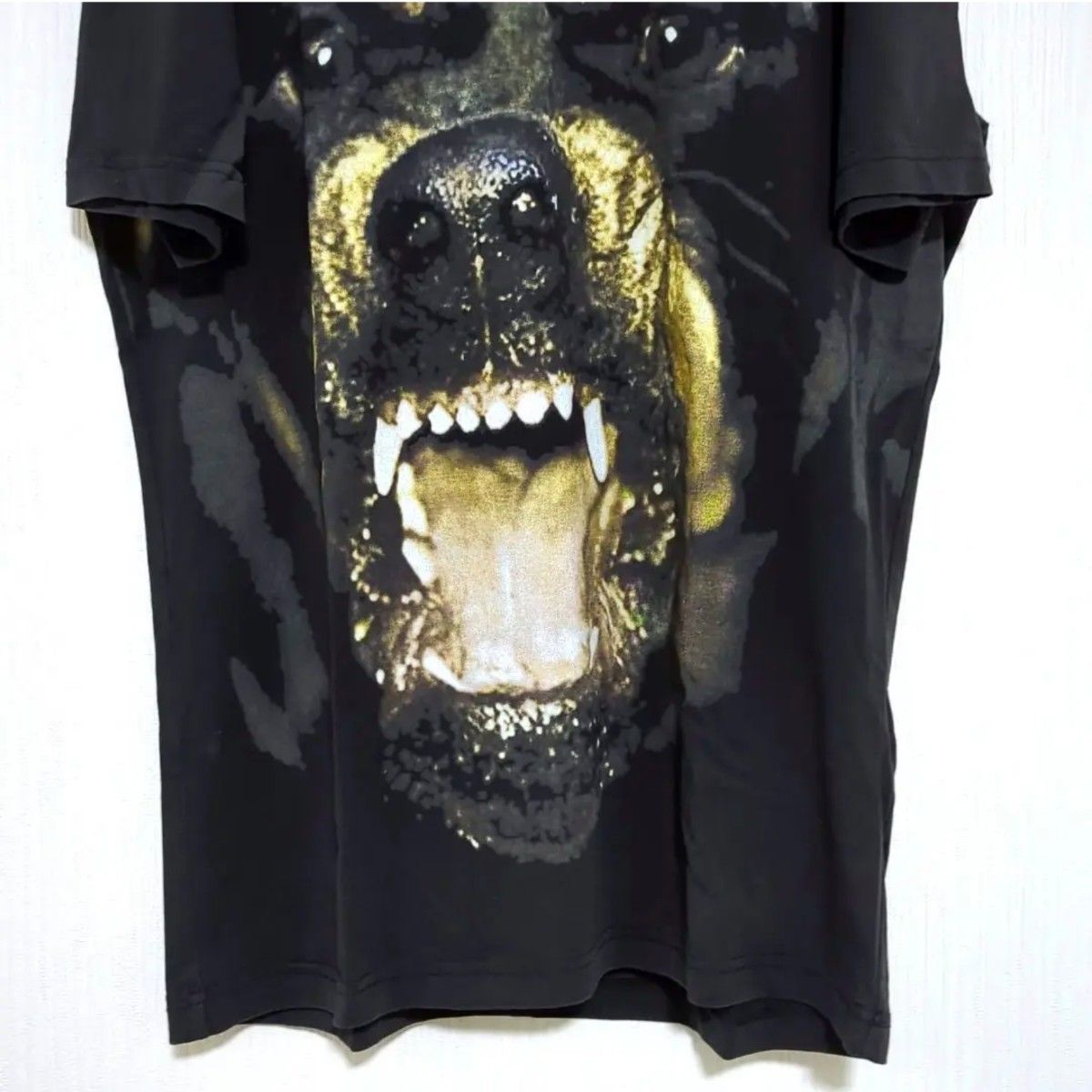 GIVENCHY ジバンシー ロットワイラー 半袖 Tシャツ カットソー 犬柄