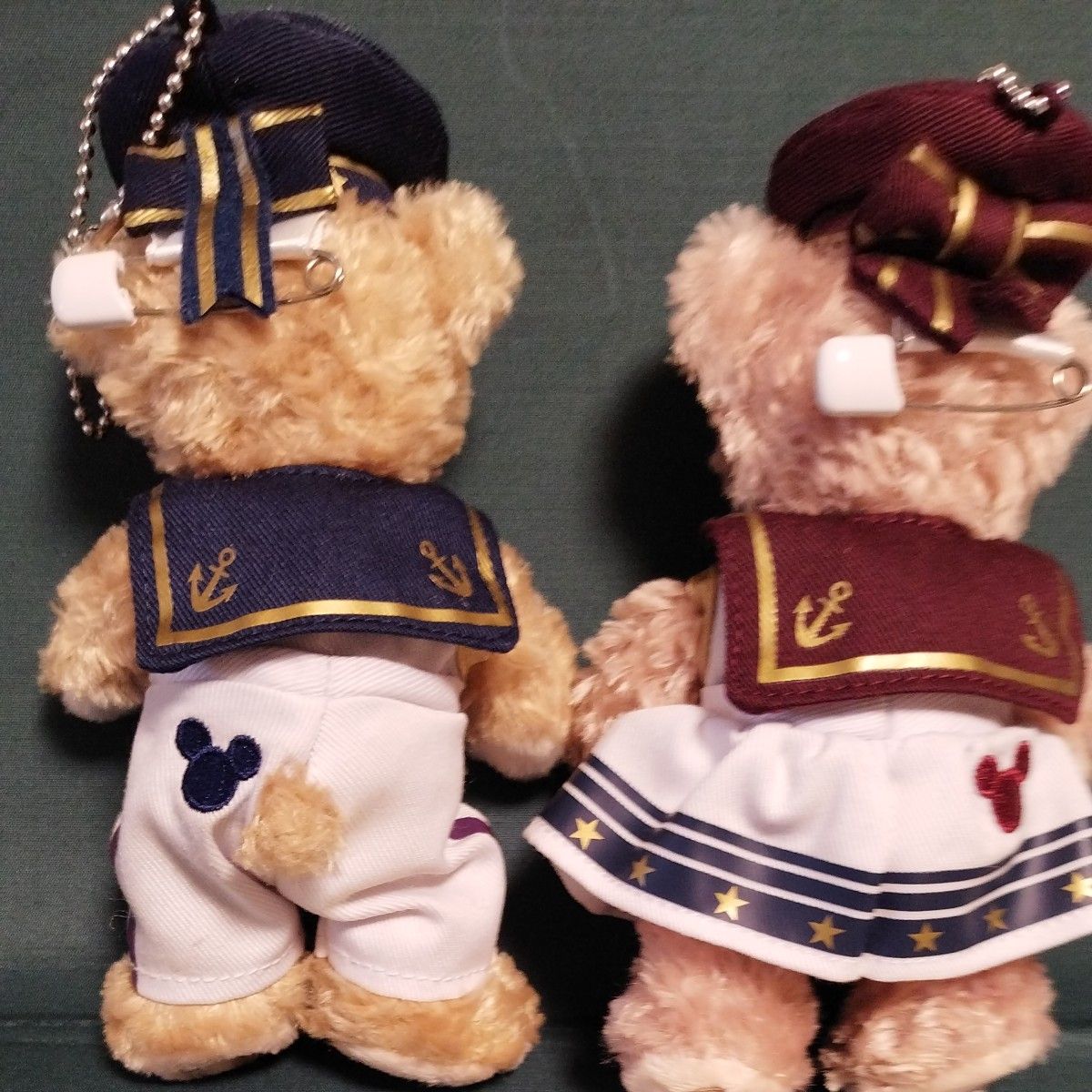 東京ディズニーシー限定 ダッフィー＆シェリーメイ ぬいぐるみ バッジ