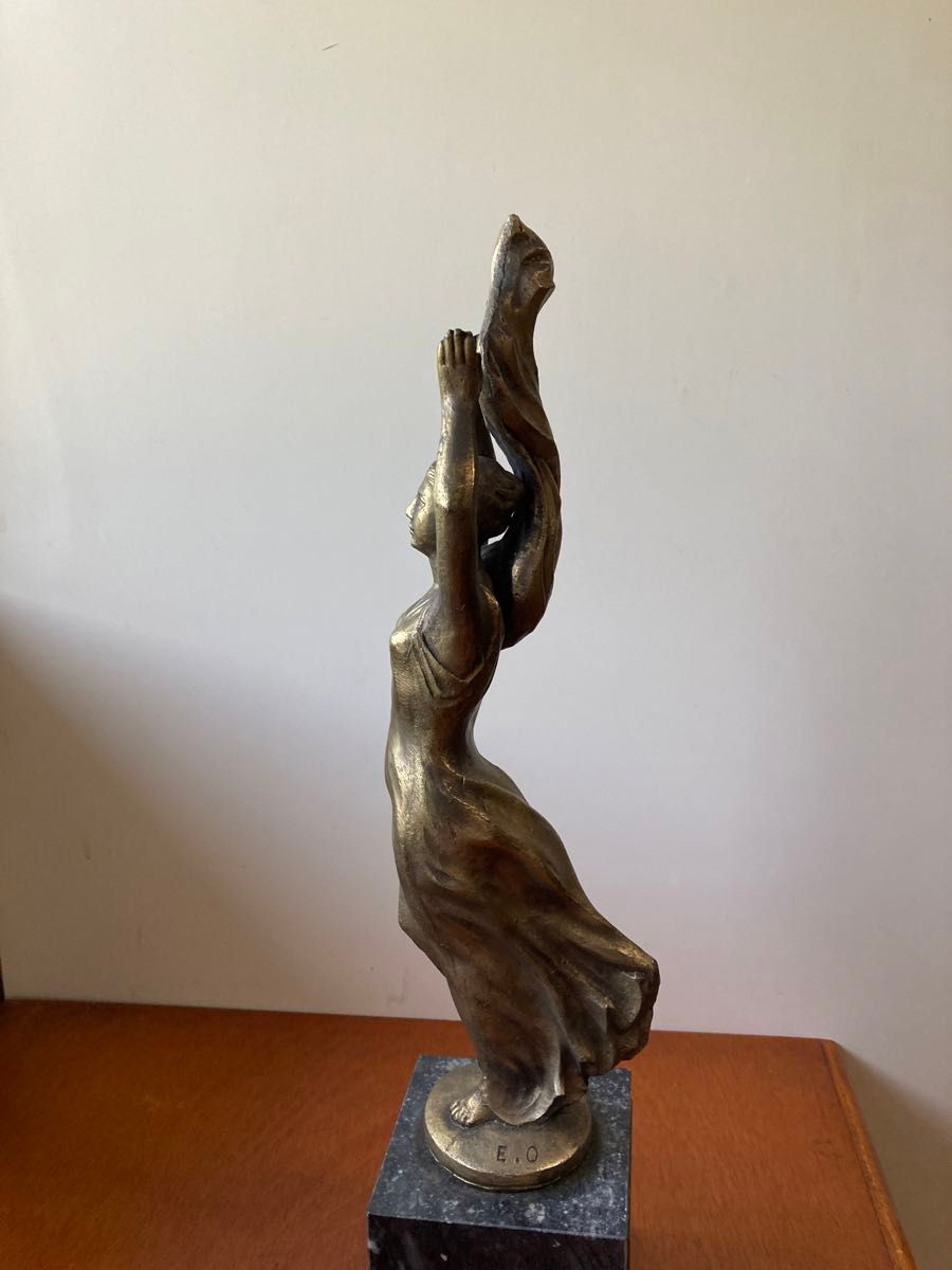 ブロンズ？ ブロンズ像？ 女性 アンティーク ブロンズ製 女性像 彫刻