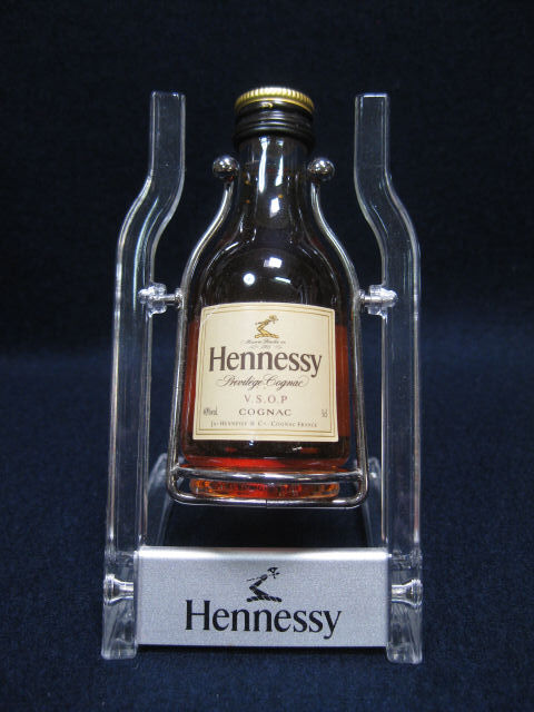 ヘネシーvsopプリビレッジ特製スイングミニチュアボトル 【公式通販】