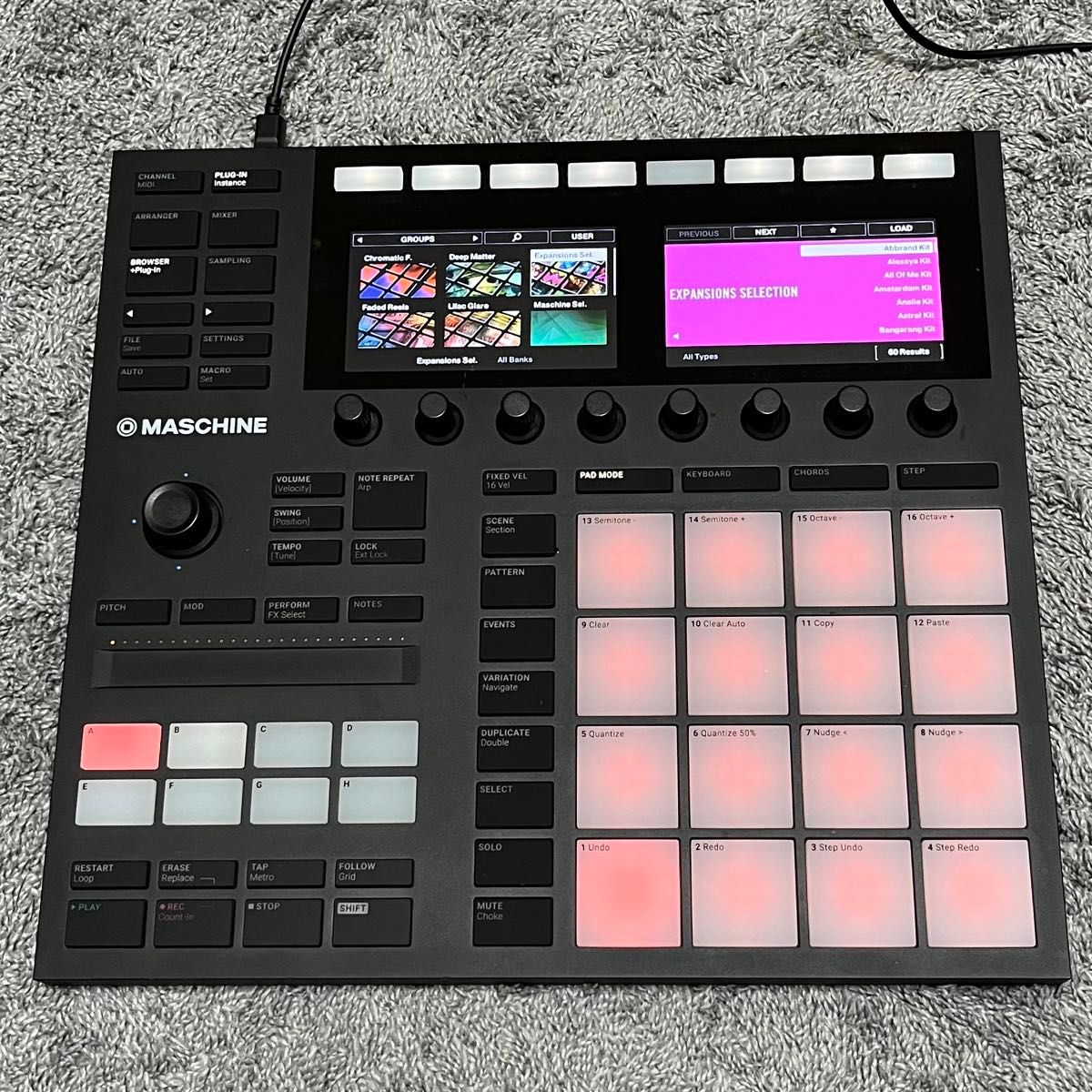 Native Instruments MASCHINE MK3(トランスファーID込)